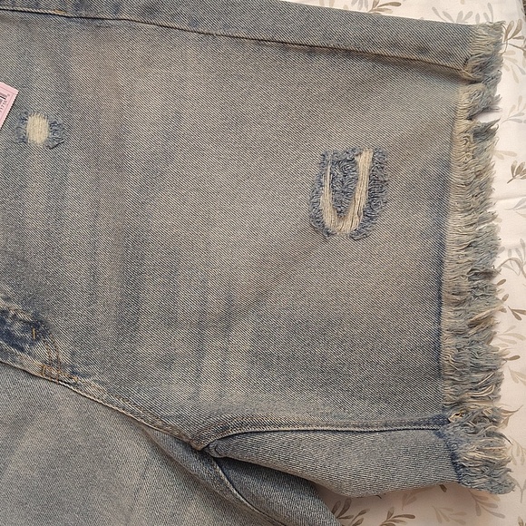 Wild Fable Women's 12 Blue Jeans High Rise Bermuda Shorts - Picture 3 of 15